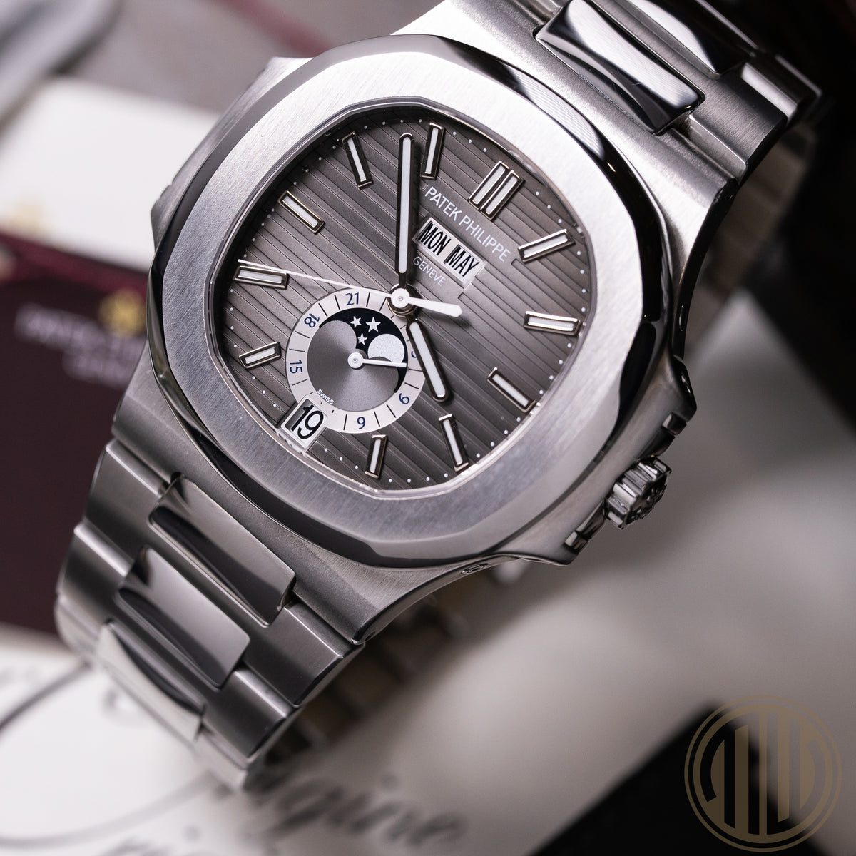 Patek Philippe Nautilus Annual Calendar | New Patek-Service | Box and Papers | 2011