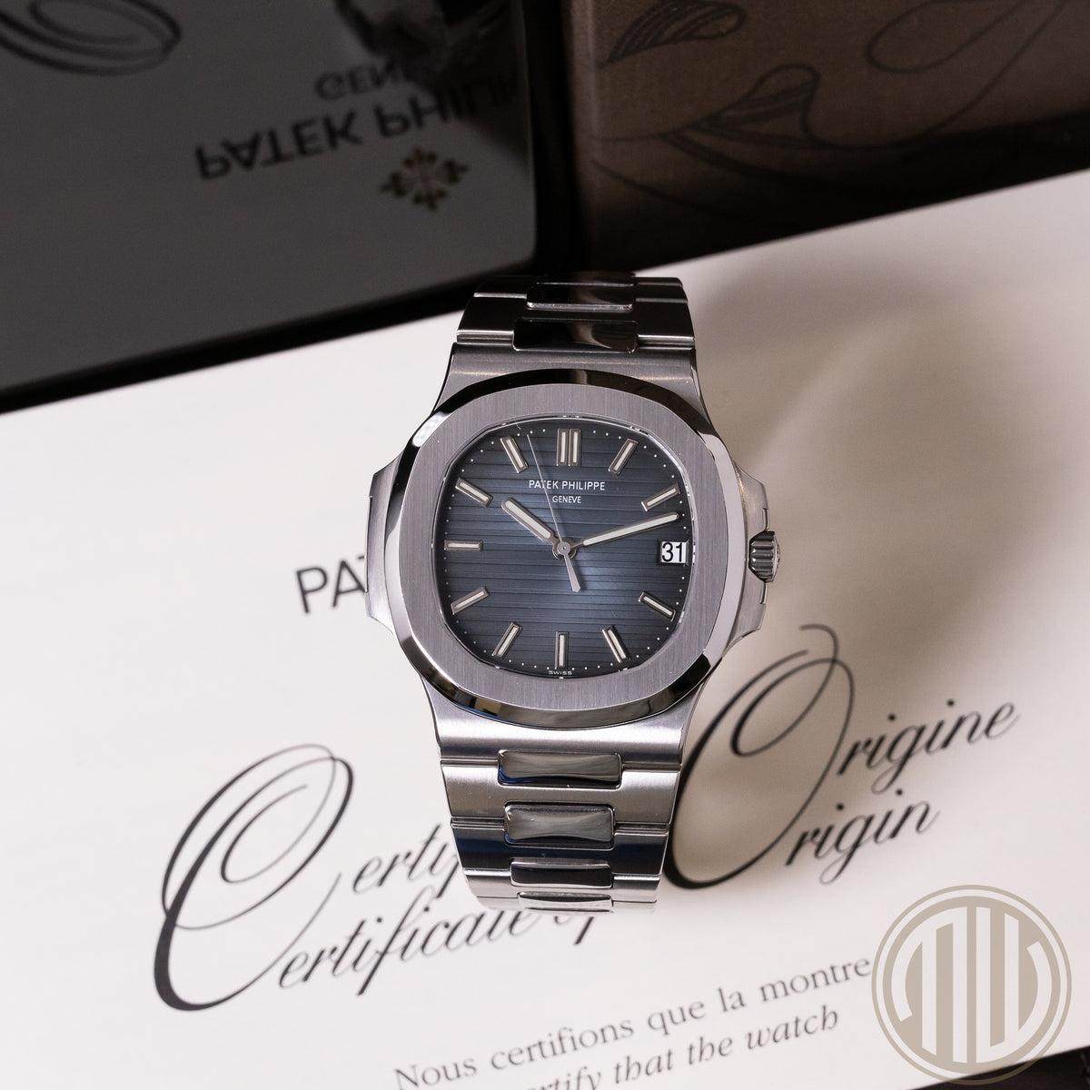 Patek Philippe Nautilus Blue Dial | German Watch | Box and Papers | 2008