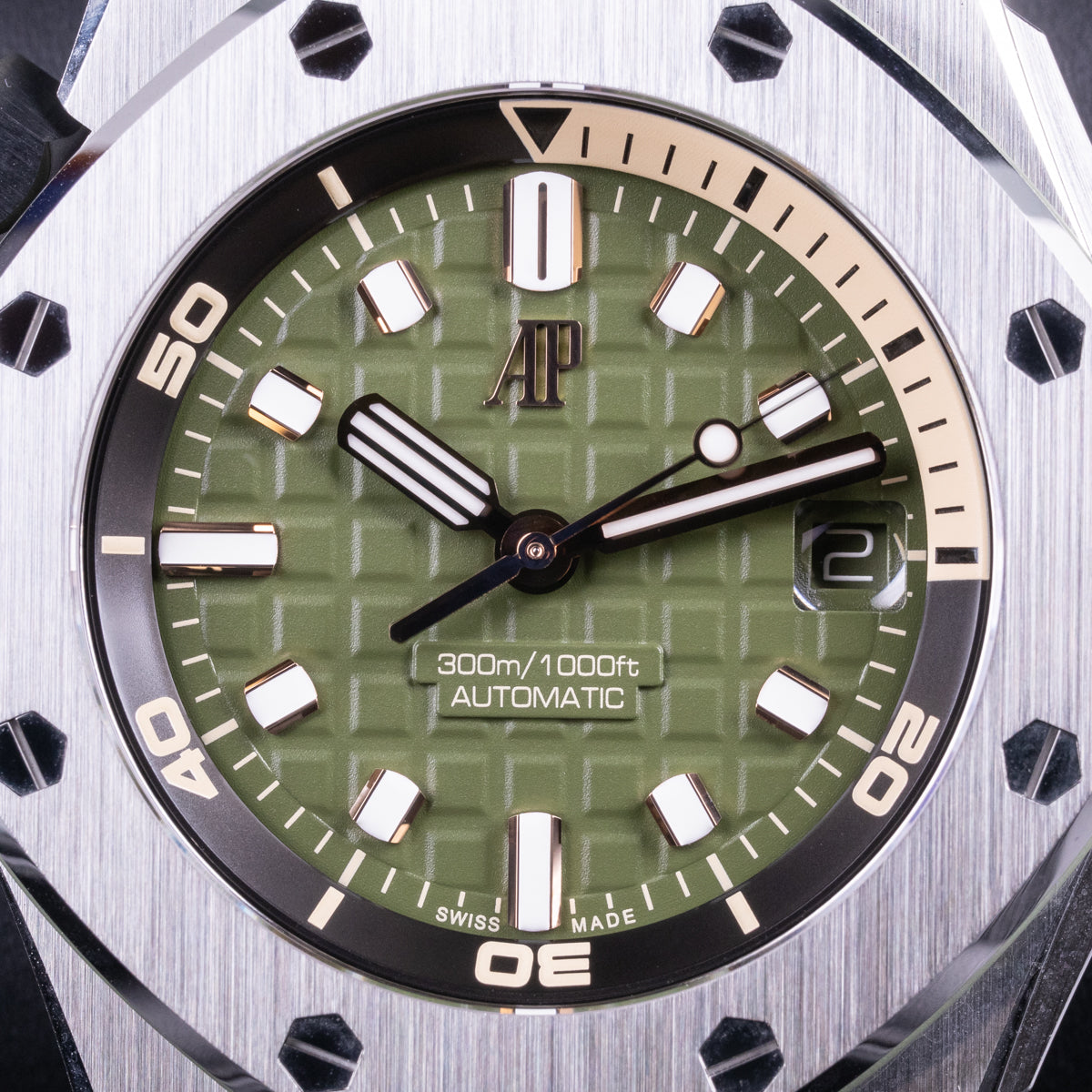 Audemars Piguet Royal Oak Offshore 42mm Diver | Khaki Dial | New | Full set | 2023 | Ref: 15720ST.OO.A052CA.01