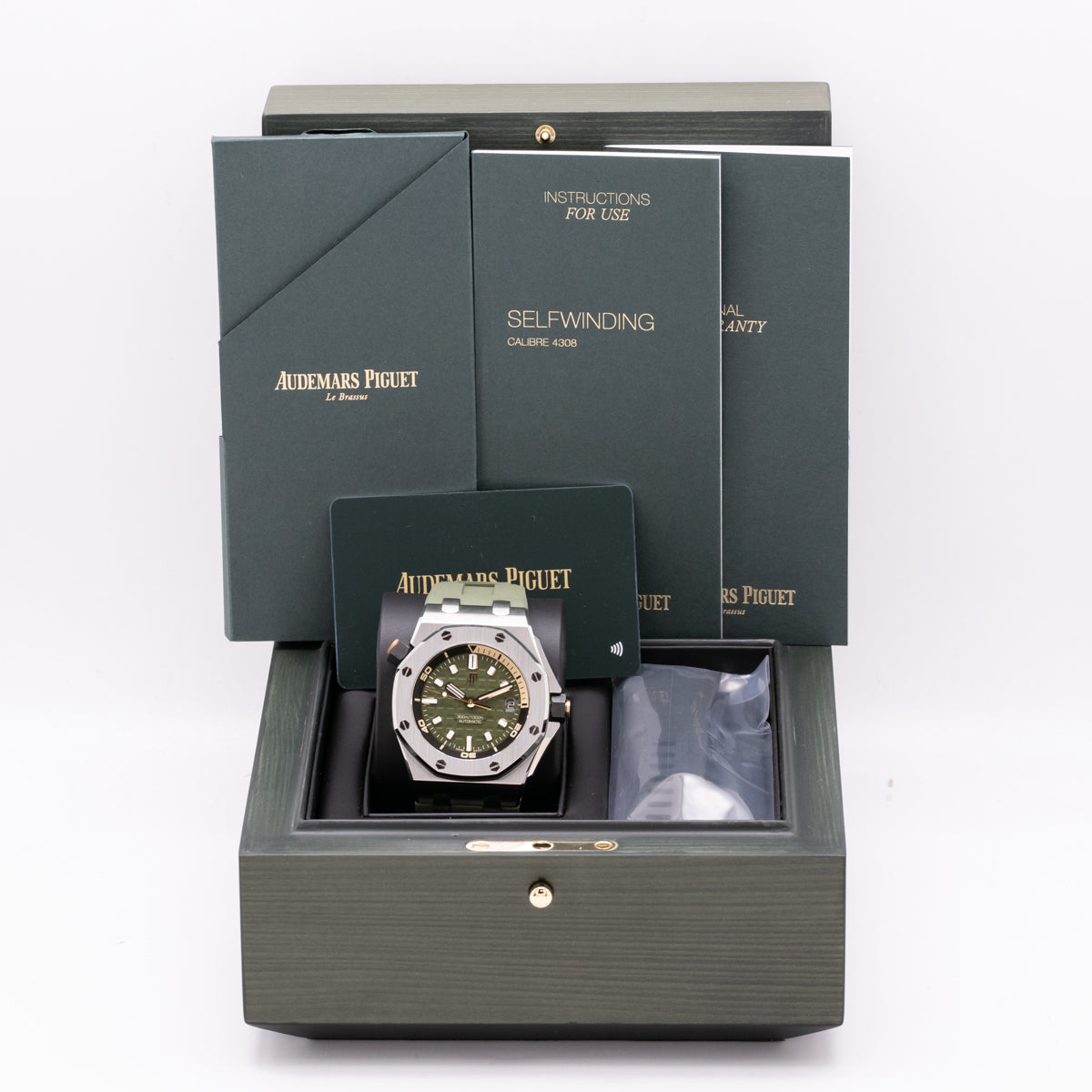 Audemars Piguet Royal Oak Offshore 42mm Diver | Khaki Dial | New | Full set | 2023 | Ref: 15720ST.OO.A052CA.01