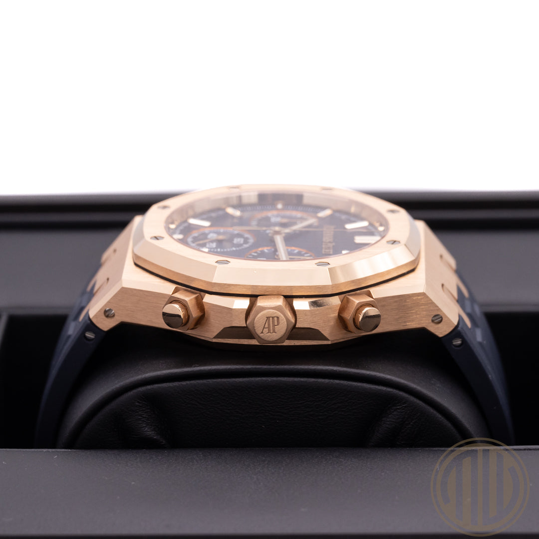 Audemars Piguet Royal Oak Chronograph Blue Dial | 50th Anniversary | 18ct Roségold | Box and Papers