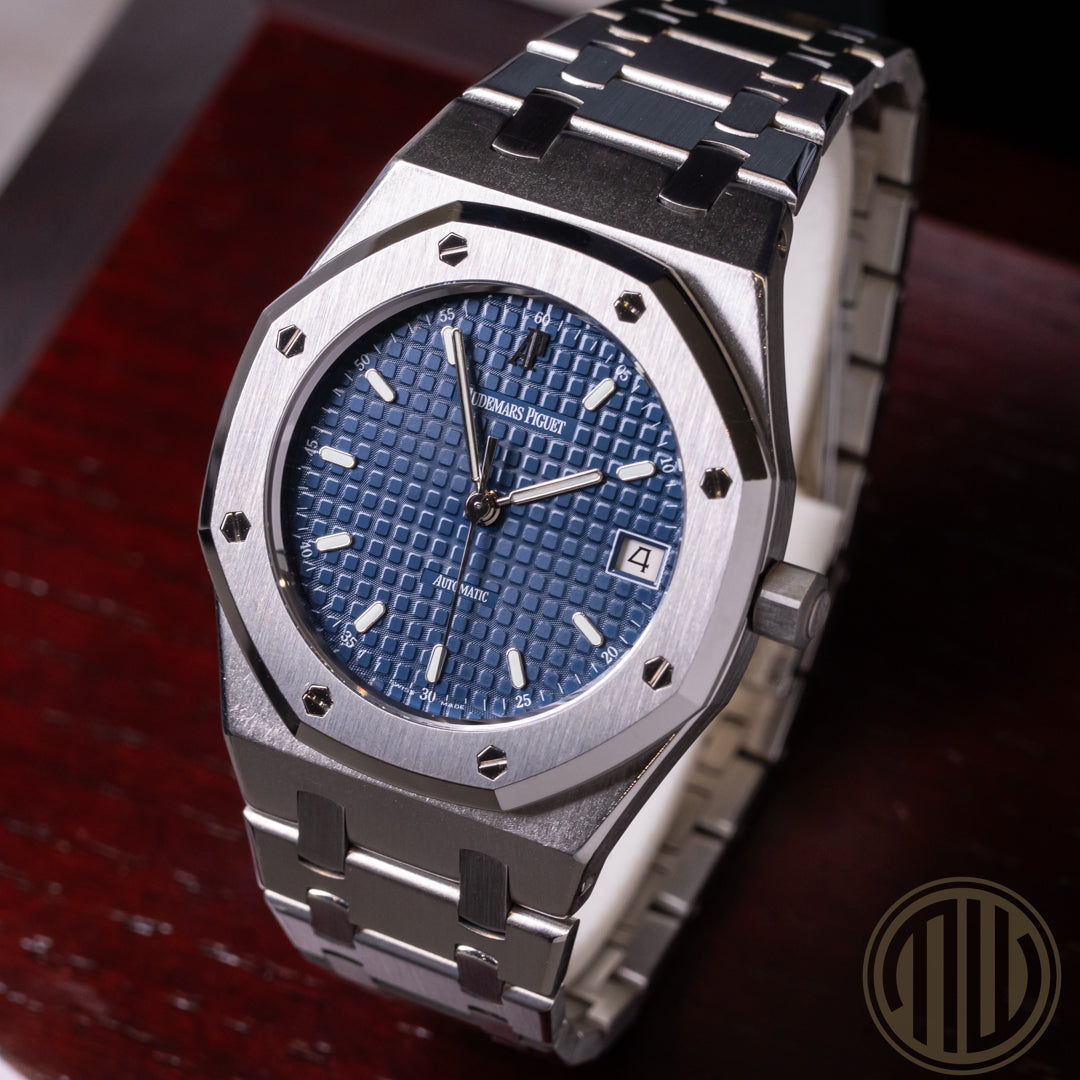 Audemars Piguet Royal Oak Blue Dial | New AP-Service | Box and Papers | 2003