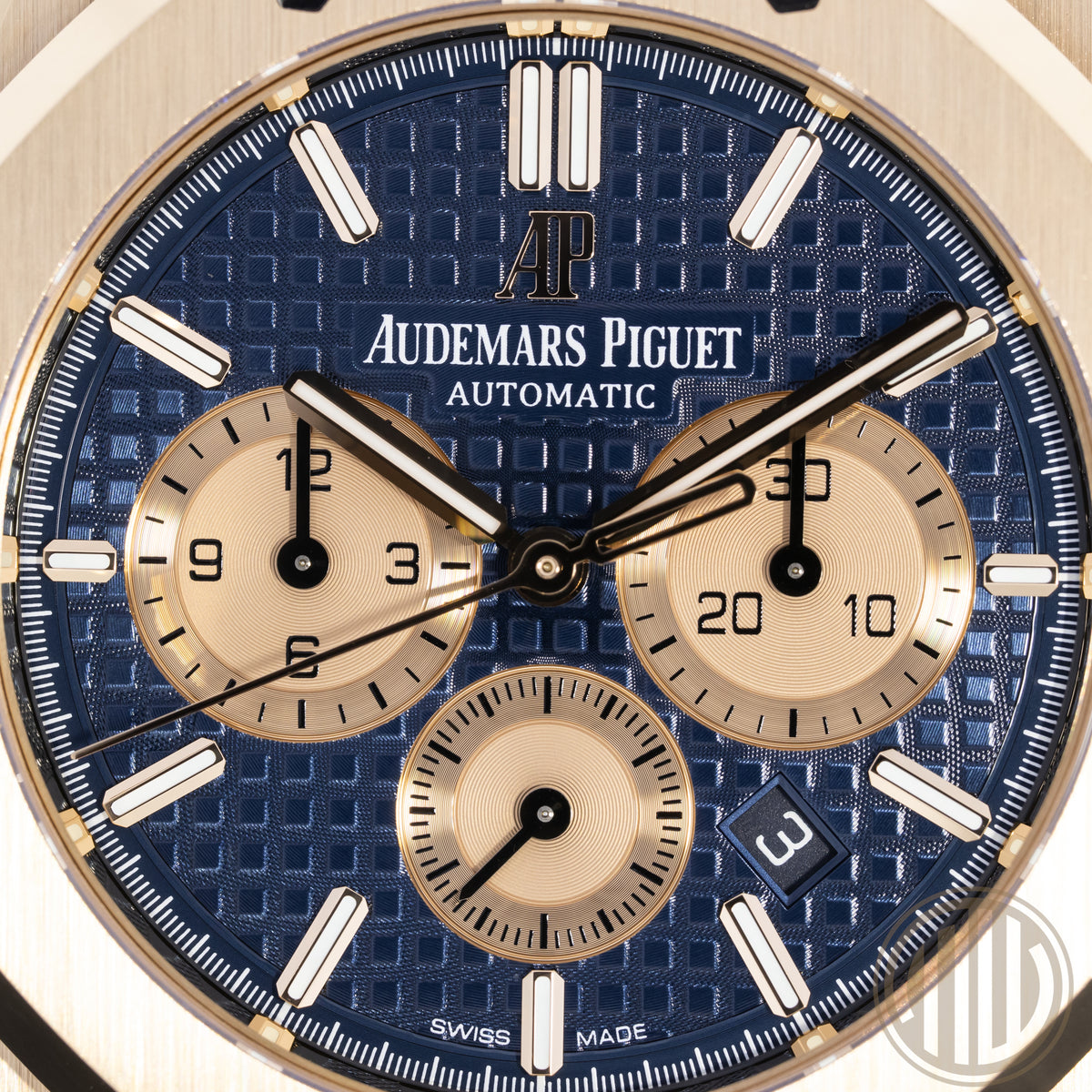 Audemars Piguet Royal Oak Chronograph Blue Dial | Roségold | Box and Papers | 2020 | 26331OR