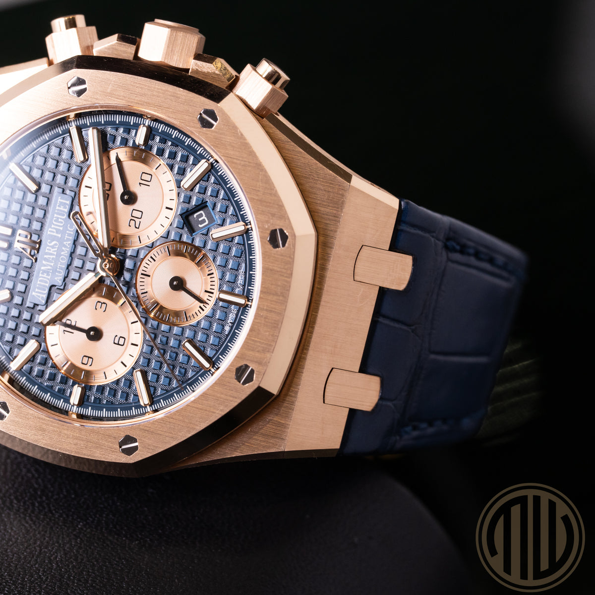 Audemars Piguet Royal Oak Chronograph Blue Dial | Roségold | Box and Papers | 2020 | 26331OR