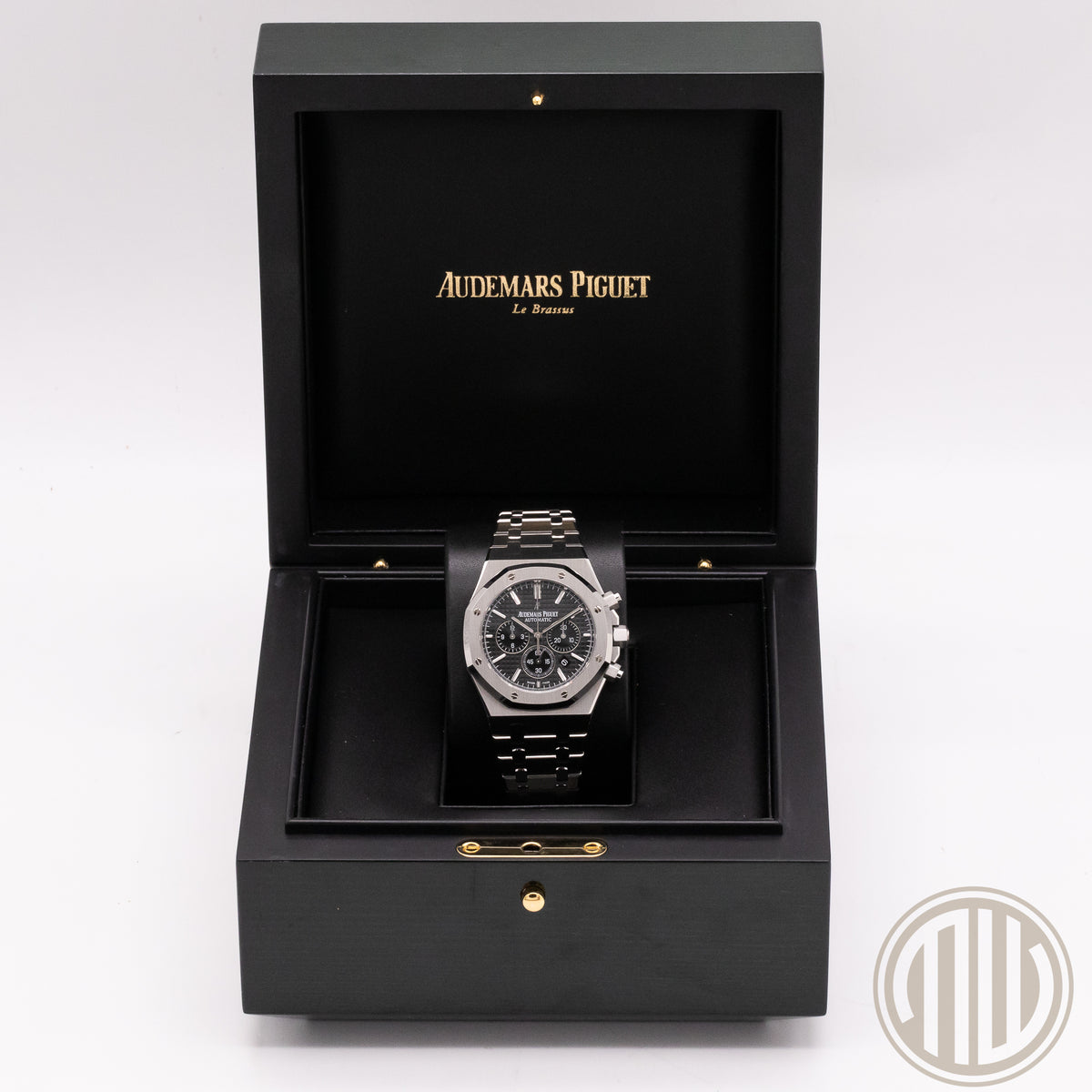 Audemars Piguet Royal Oak Chronograph Black Dial | New Service | German Watch | Box and Papers