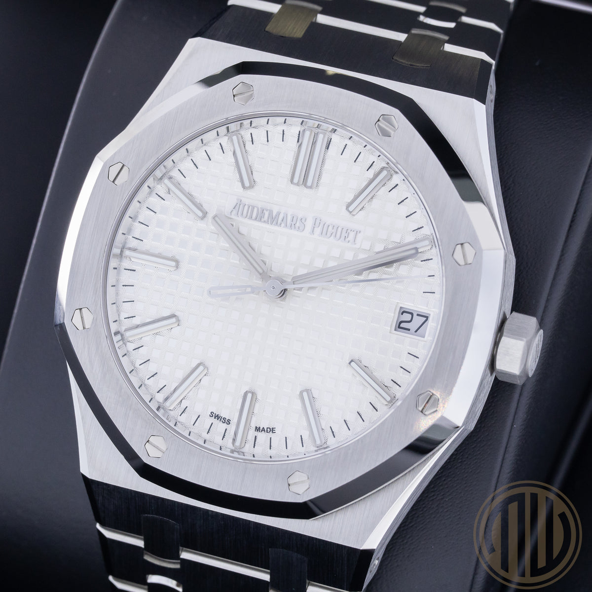 Audemars Piguet Royal Oak "50th Anniversary" White Dial | Unworn | Fullset | 2022 | 15510ST