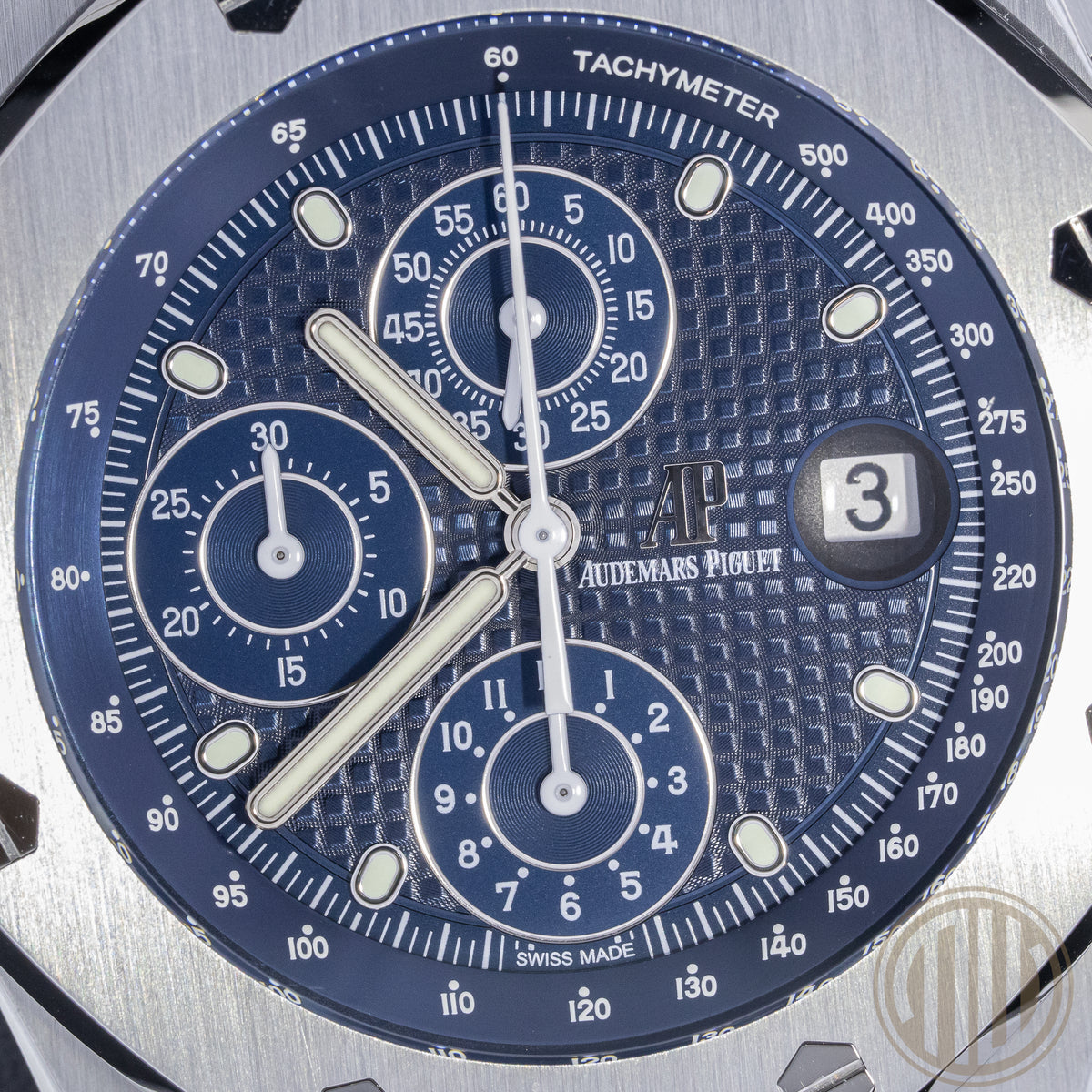 Audemars Piguet Royal Oak Offshore Chronograph "Beast" | Blue Dial | AP-Warranty | Box and Papers | 2020