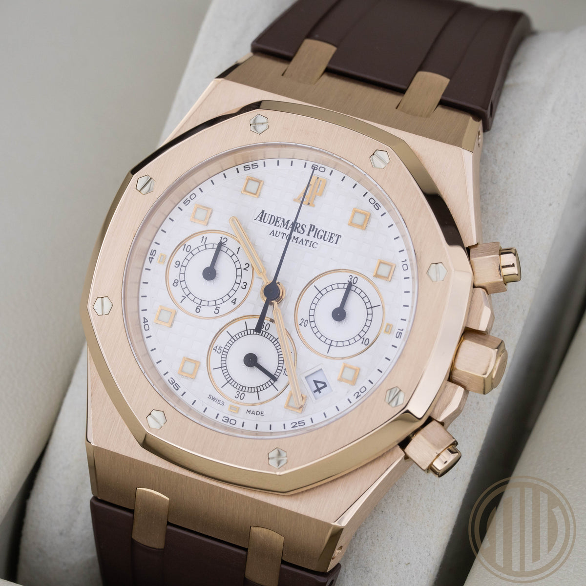 Audemars Piguet Royal Oak Chronograph 18kt Roségold | White Dial | Box and Papers | 2007