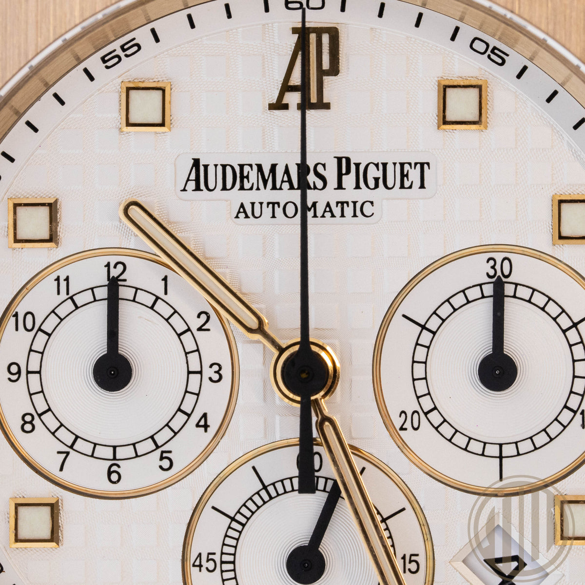 Audemars Piguet Royal Oak Chronograph 18kt Roségold | White Dial | Box and Papers | 2007