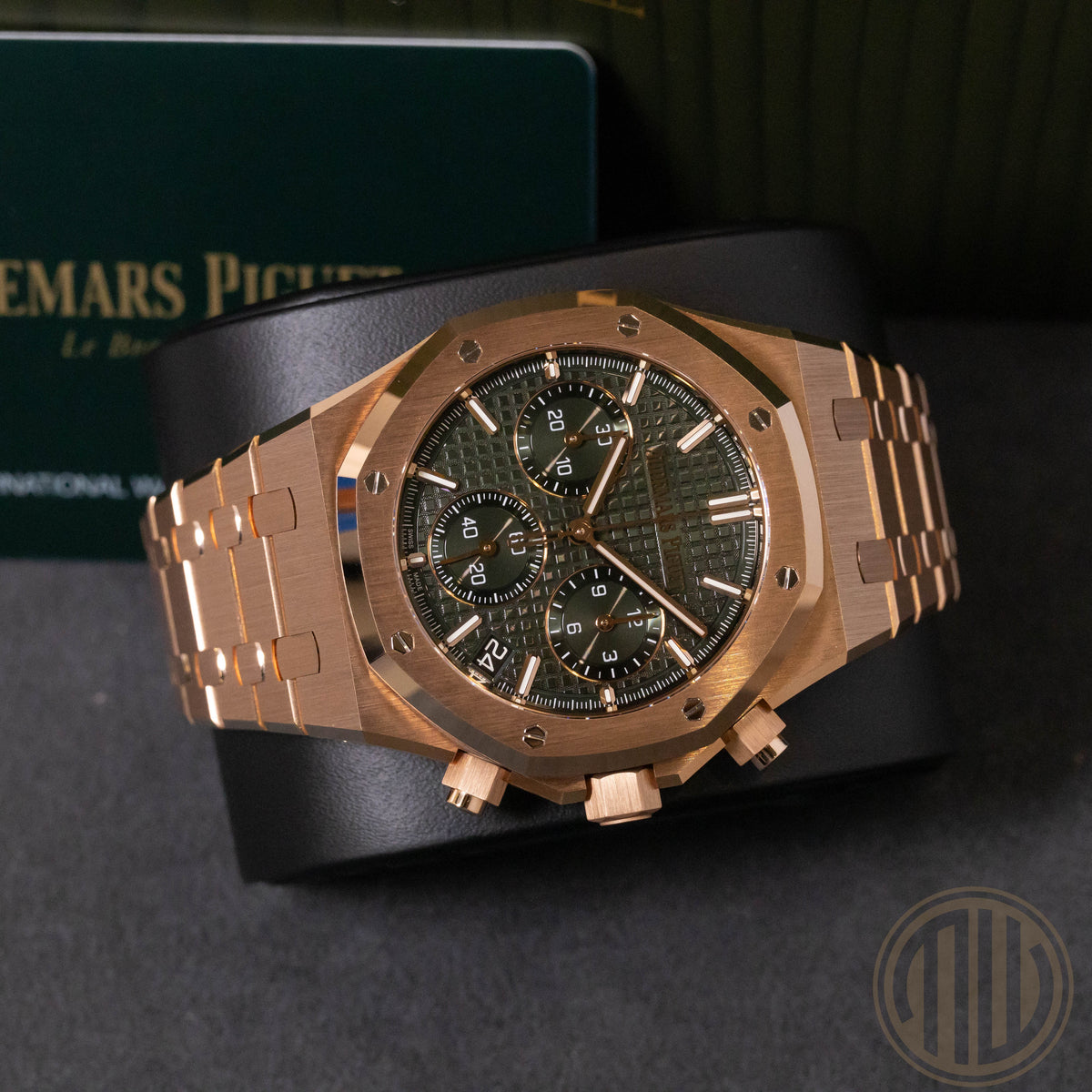 Audemars Piguet Royal Oak Green Dial | 18kt Roségold | Box and Papers | 2023