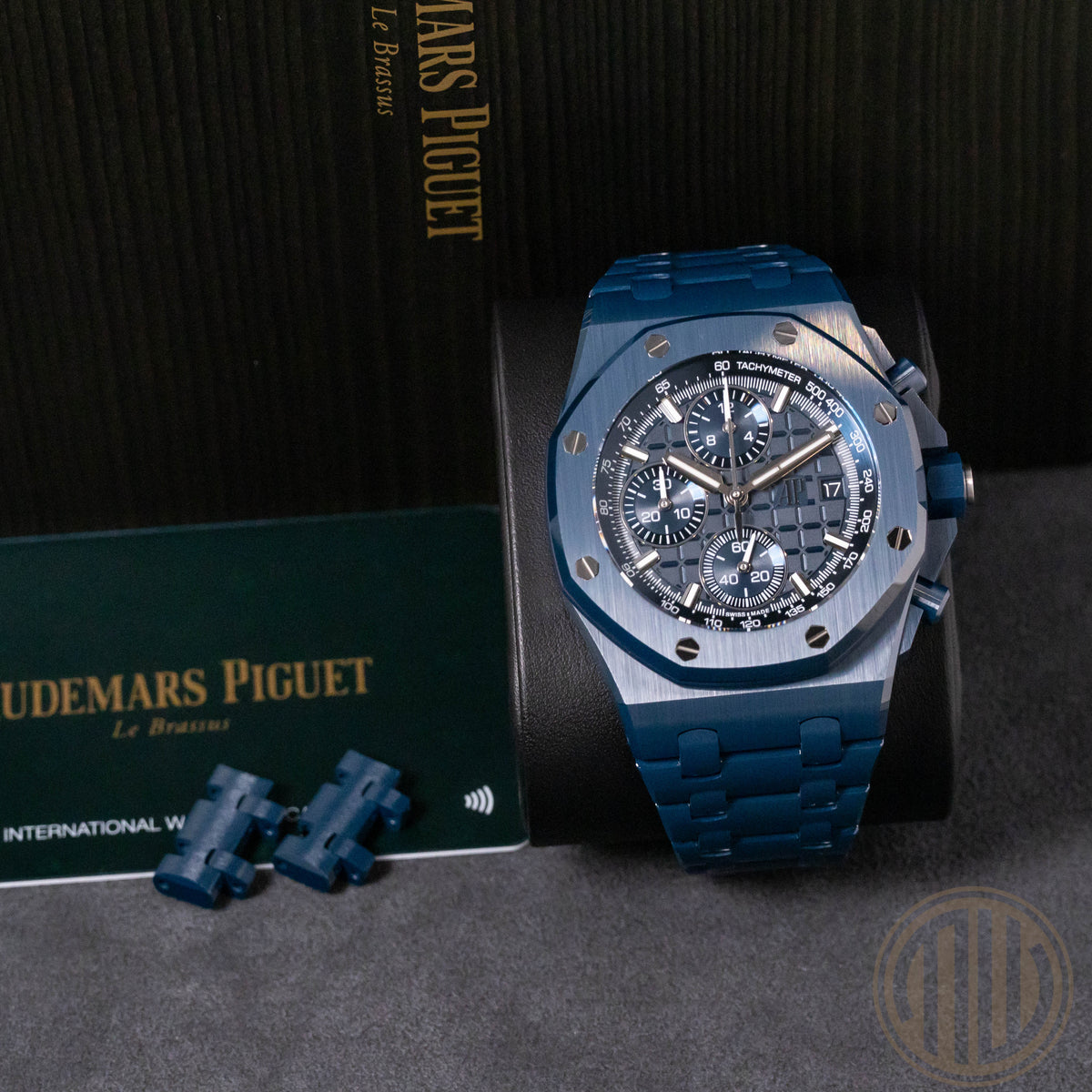 Audemars Piguet Royal Oak Offshore „Bleu Nuit Nuage 50“ | Ceramic | Like New | Box and Papers | 2025