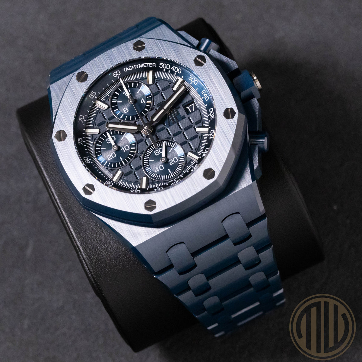 Audemars Piguet Royal Oak Offshore „Bleu Nuit Nuage 50“ | Ceramic | Like New | Box and Papers | 2025