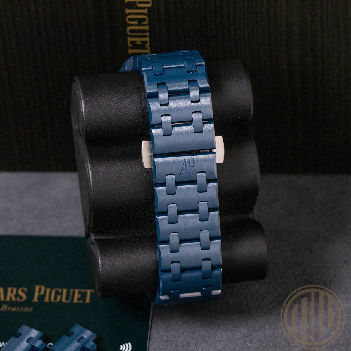 Audemars Piguet Royal Oak Offshore „Bleu Nuit Nuage 50“ | Ceramic | Like New | Box and Papers | 2025