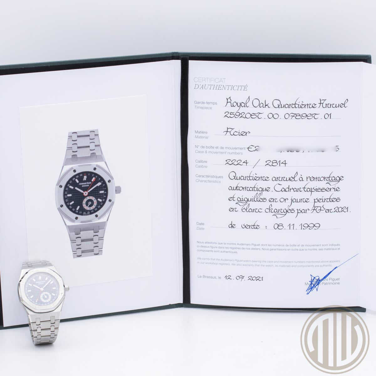 Audemars Piguet Royal Oak Annual Calendar | Blue Dial | AP Service 2021 | Box and Papers | 2592ST