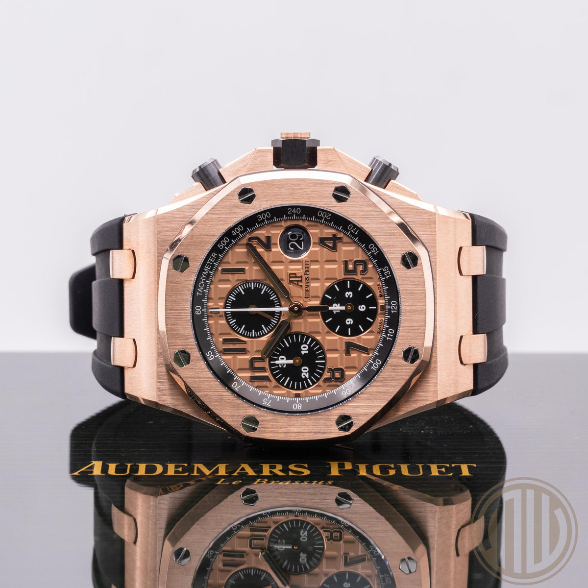 Audemars Piguet Royal Oak Offshore Chronograph 18Karat Roségold | Rubber Strap | Box and Papers | 2017