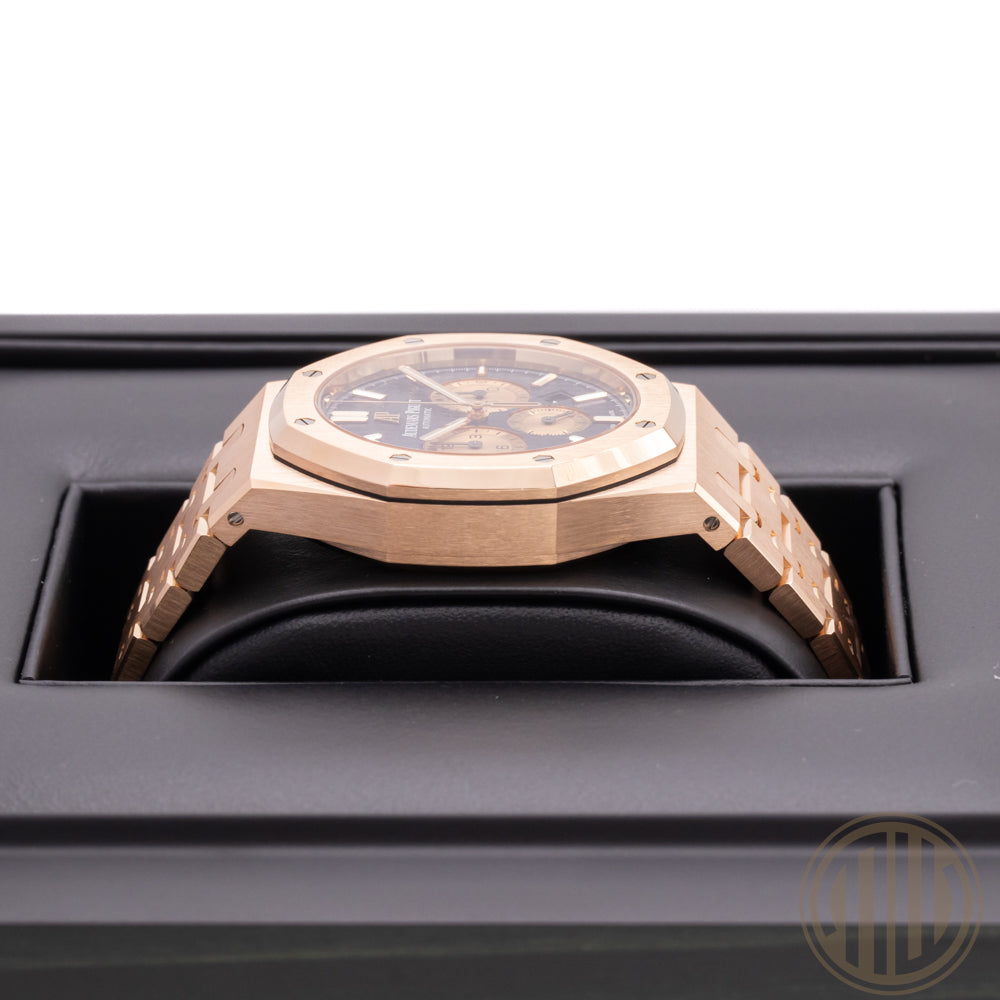 Audemars Piguet Royal Oak Chronograph Blue Dial | New AP-Service | 18kt Roségold | Box and Papers | 2022