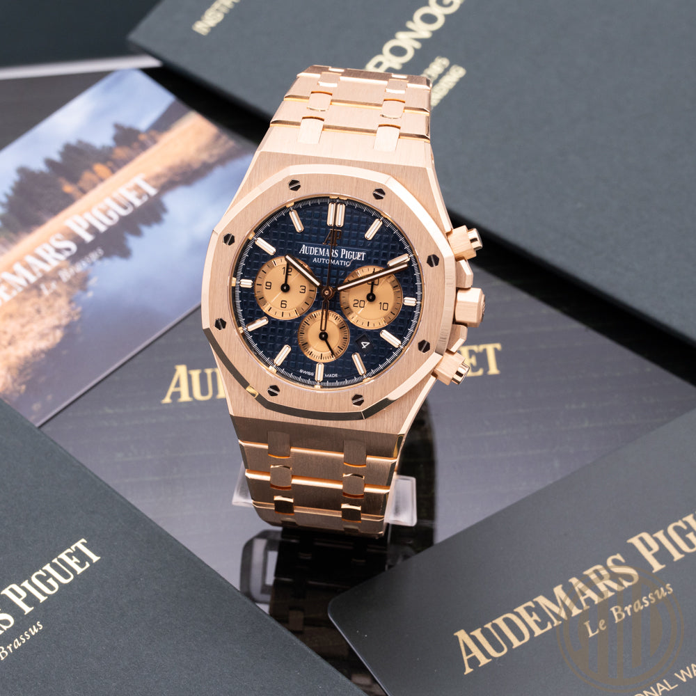 Audemars Piguet Royal Oak Chronograph Blue Dial | New AP-Service | 18kt Roségold | Box and Papers | 2022