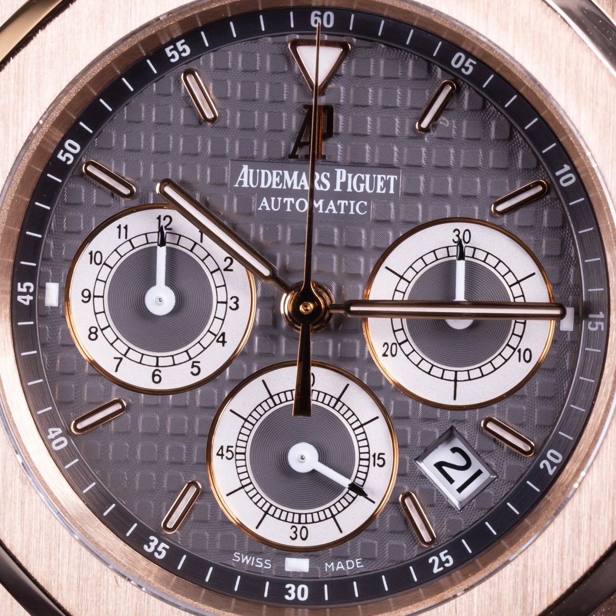 Audemars Piguet Royal Oak Chronograph Grey Dial | 18Karat Roségold | Box and Papers | 2011