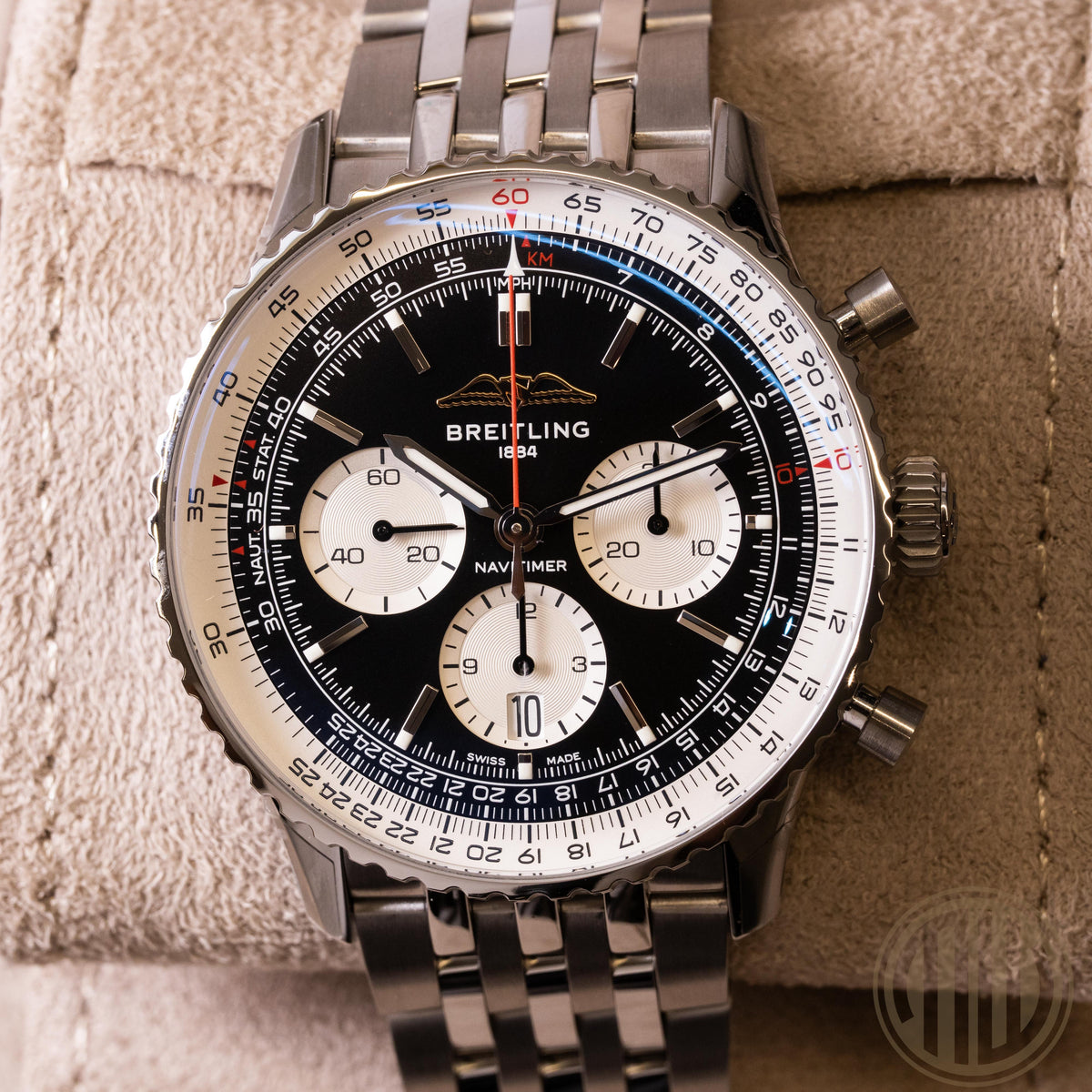 Breitling Navitimer 1 B01 Chronograph 43 | New | Box and Papers | 2023