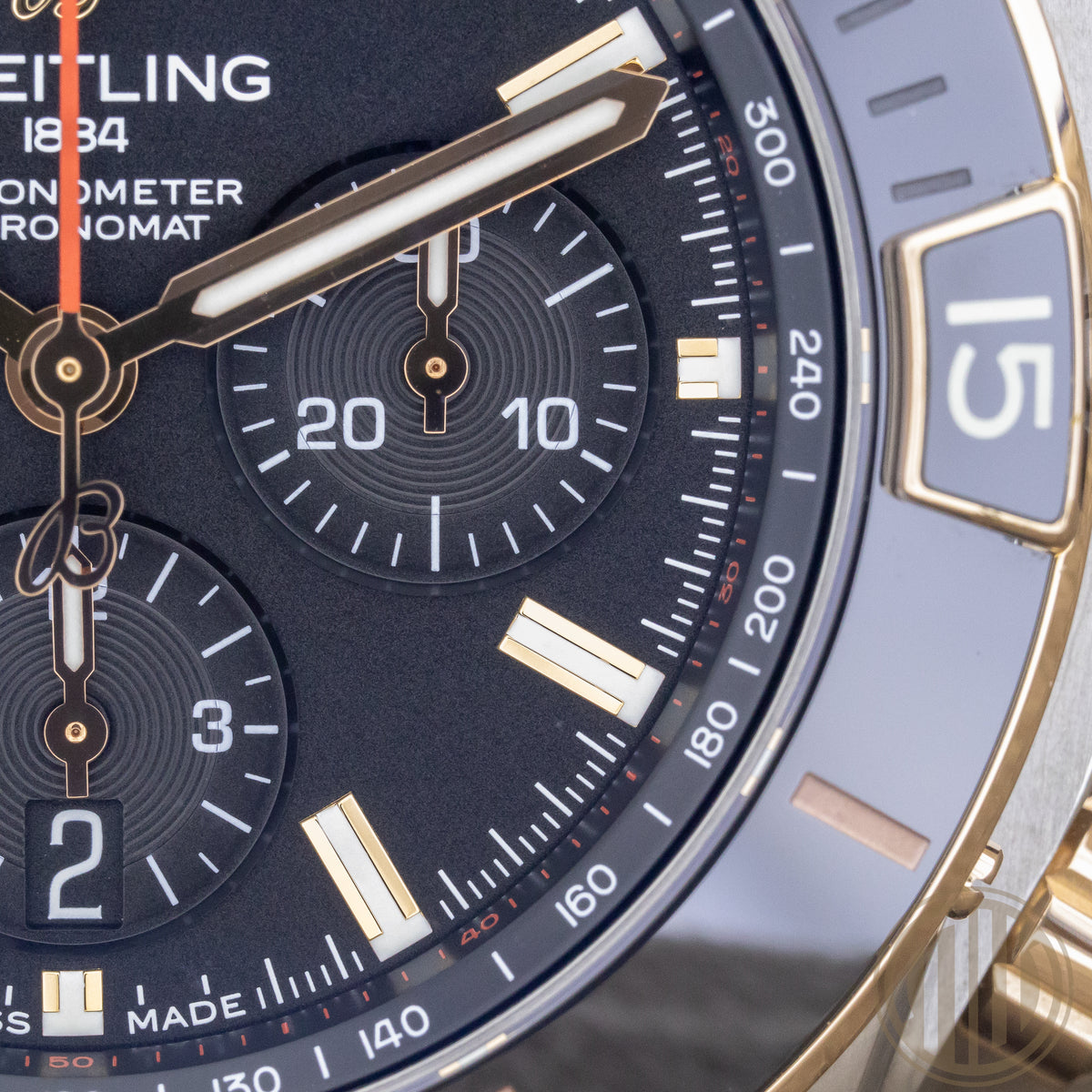 Breitling Chronomat Bicolor | Kautschuk | Box and Papers | 2023