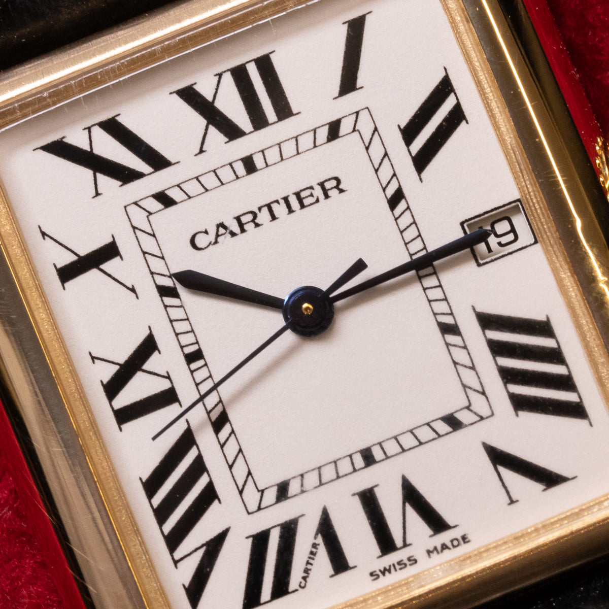 Cartier Tank Louis Cartier 18Karat Yellowgold | Quarz | White Dial | Ref: 2441