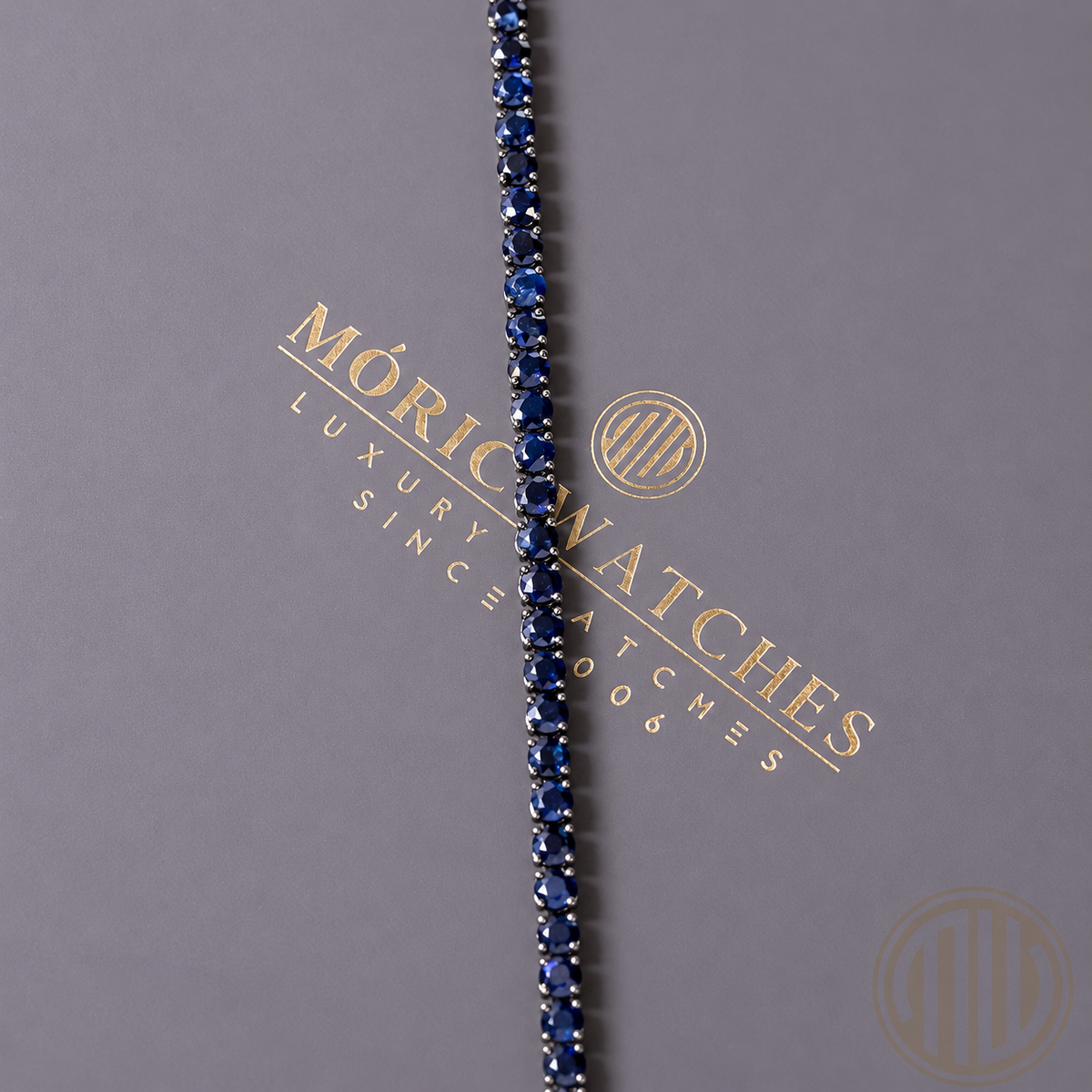 Exklusives Tennisarmband mit 10,44 ct natürlichen Dark Blue Saphiren – 750 Weißgold