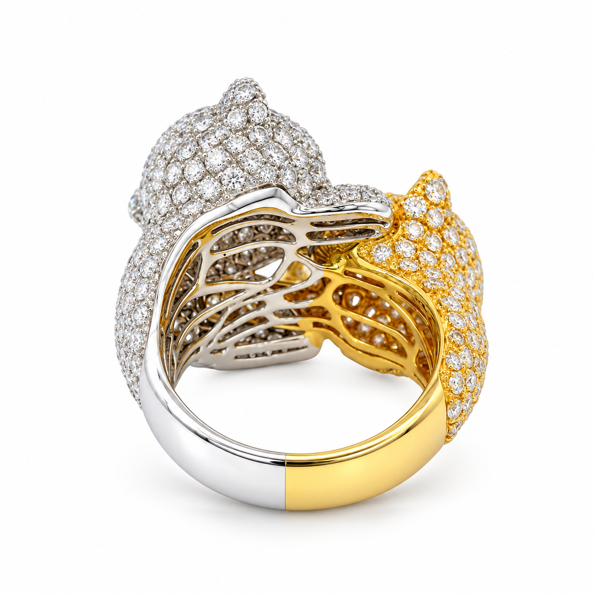 Luxury Bear Diamond Ring – 229 Brillanten, 3,11 ct, Smaragd & Saphir