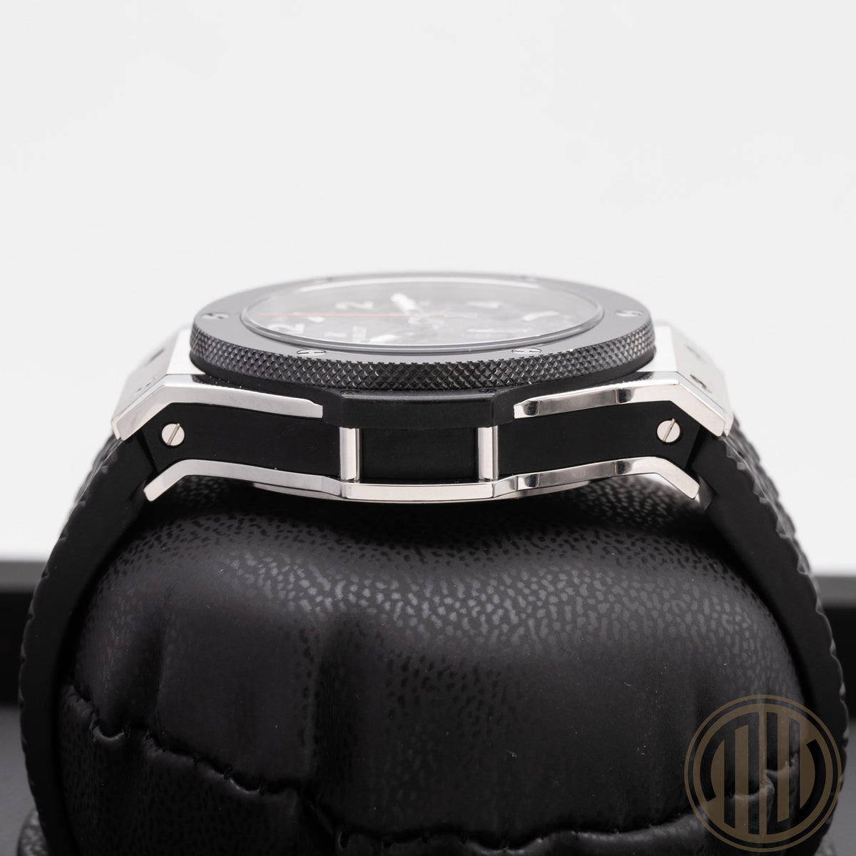 Hublot Big Bang 44 mm Chronograph Carbon Dial | Rubber-Strap | Steel-Ceramic | Box and Papers | 2020