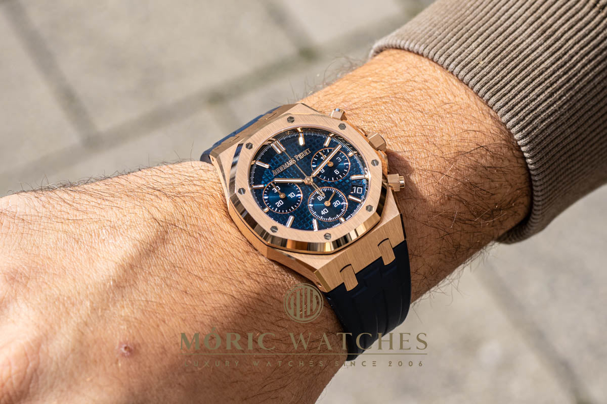 Audemars Piguet Royal Oak Chronograph Blue Dial | 50th Anniversary | 18ct Roségold | Box and Papers