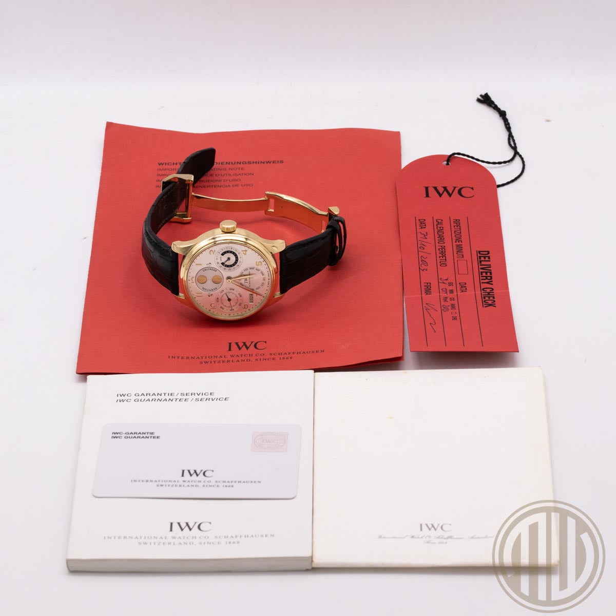 IWC Portugieser Ewiger Kalender Perpetual Calendar | 18 Karat Yellowgold | New Service | Box and Papers | 2005