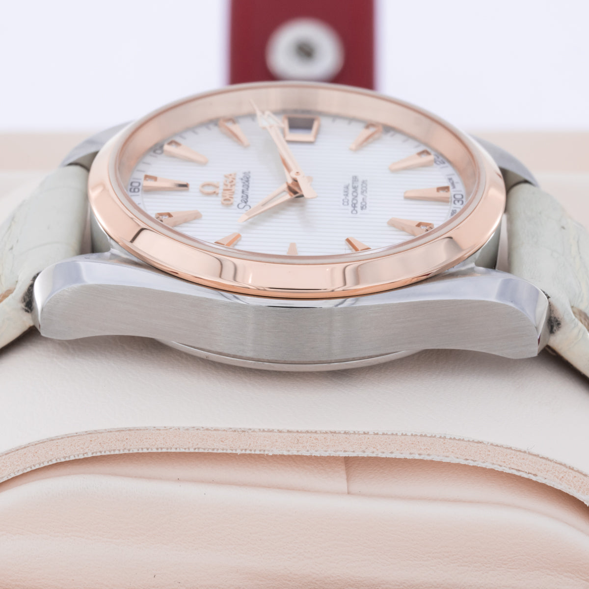 Seamaster Aqua Terra | Perlmutt Dial | New Omega Service | Box and Papers | 2011 | 