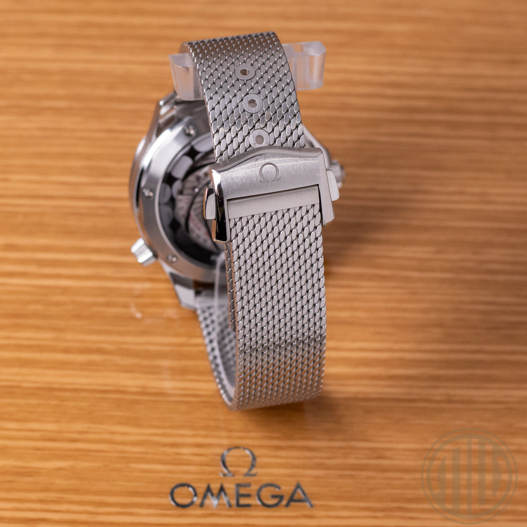 Omega Seamaster Diver 300 M | James Bond | Box and Papers | 2024