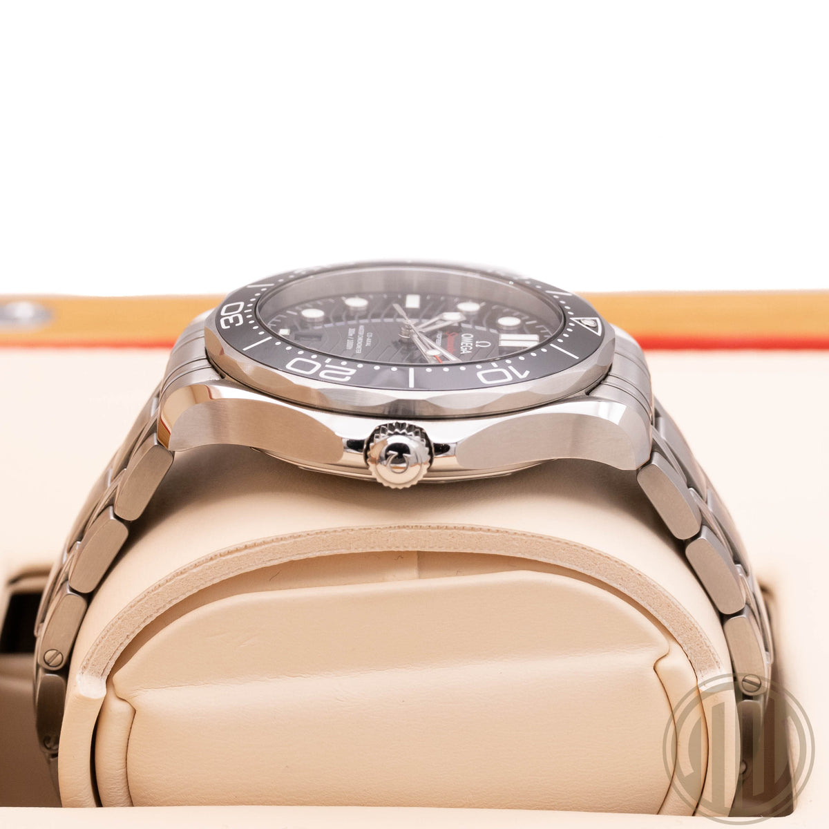 Omega Seamaster Diver 300 M Black Dial | Stainless-Steel | Box and Papers | 2022