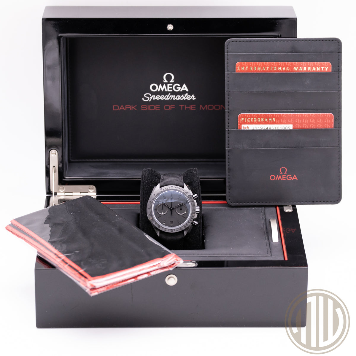 Omega Speedmaster Dark Side Of The Moon Moonwatch | Ceramic | Box and Papers | 2015