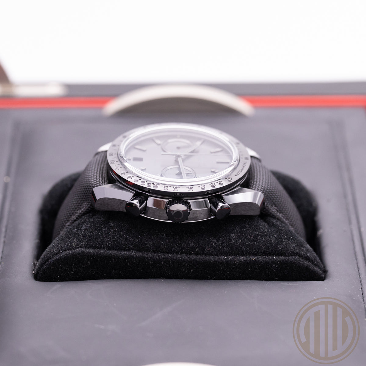 Omega Speedmaster Dark Side Of The Moon Moonwatch | Ceramic | Box and Papers | 2015