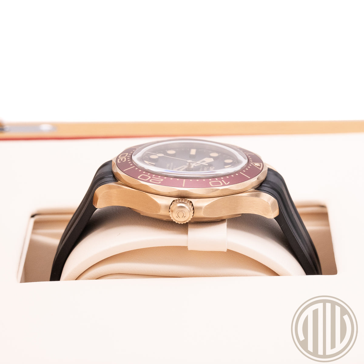 Omega Seamaster Diver 300 M Gold 42 Bronze-Gold | Kautschuk | Fullset | 2025