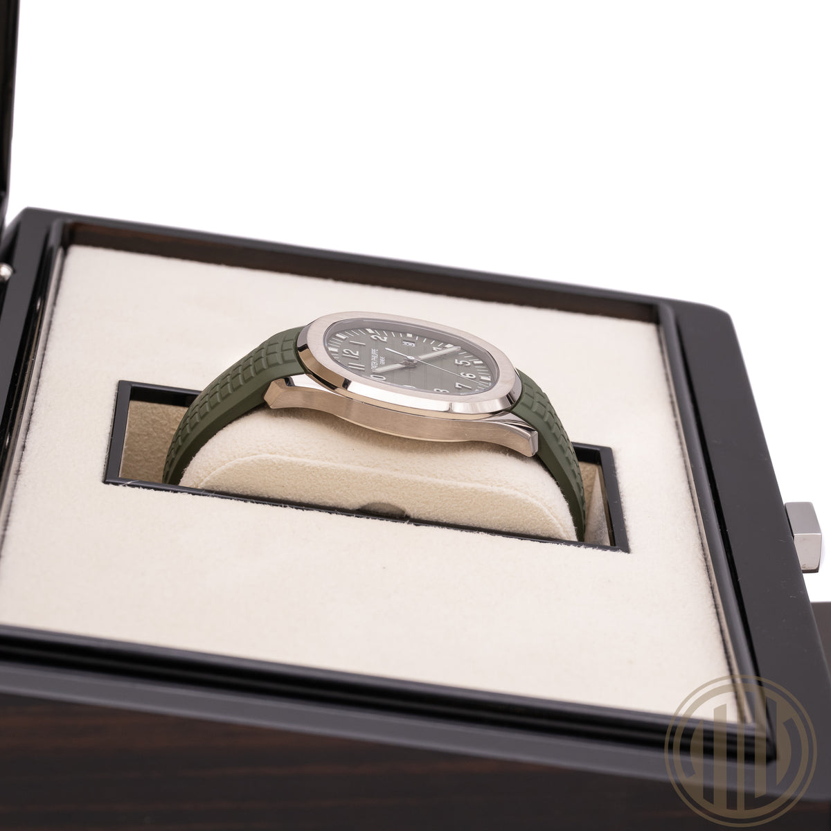 Patek Philippe Aquanaut Whitegold | Khaki-Green | Box and Papers | 2022 | 5168G