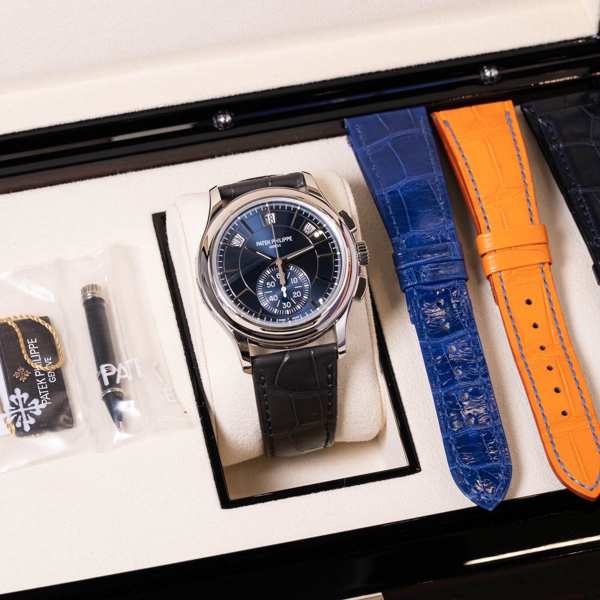 Patek Philippe Annual Calendar Chronograph Flyback | Blue Dial | Platinum | Box and Papers | 2021