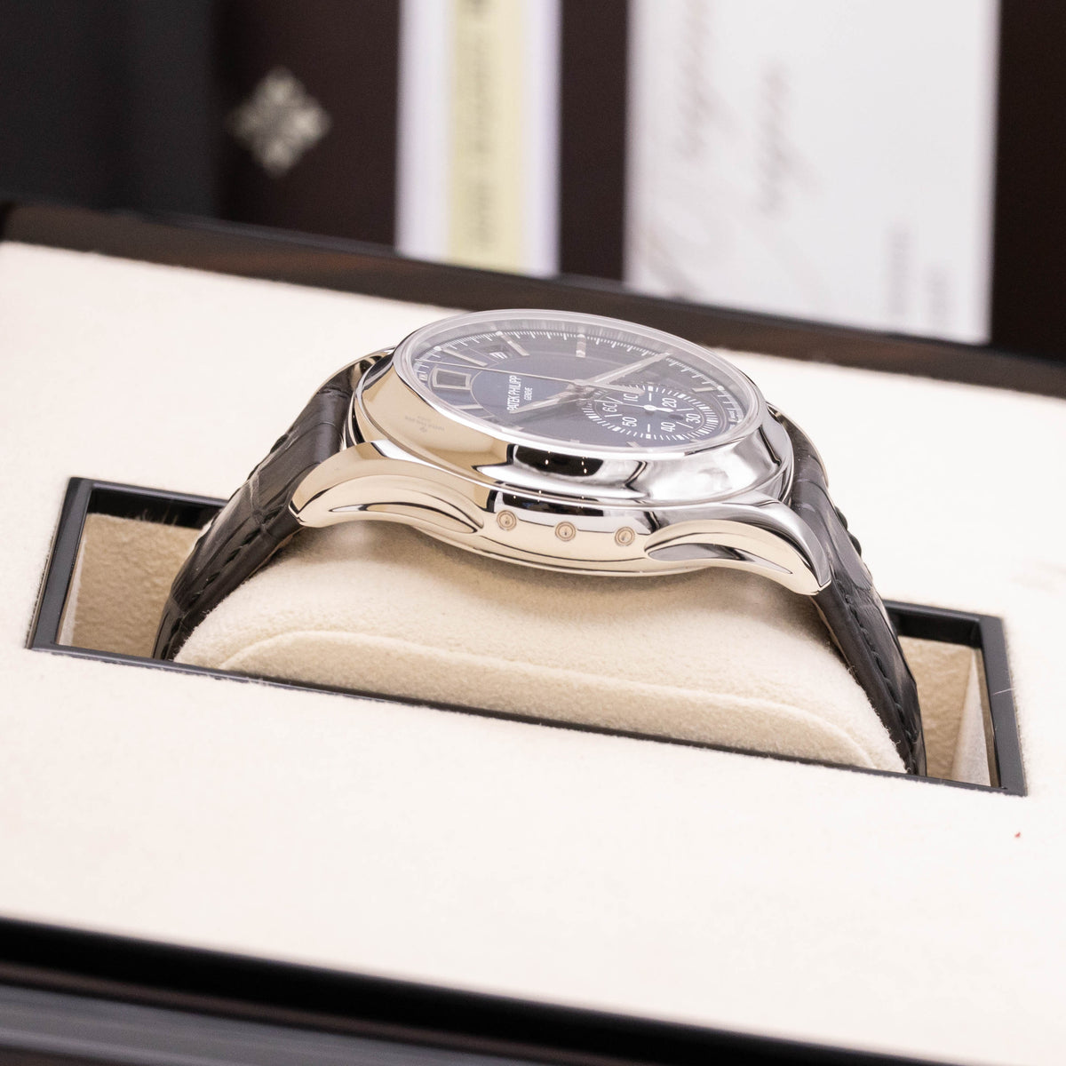 Patek Philippe Annual Calendar Chronograph Flyback | Blue Dial | Platinum | Box and Papers | 2021