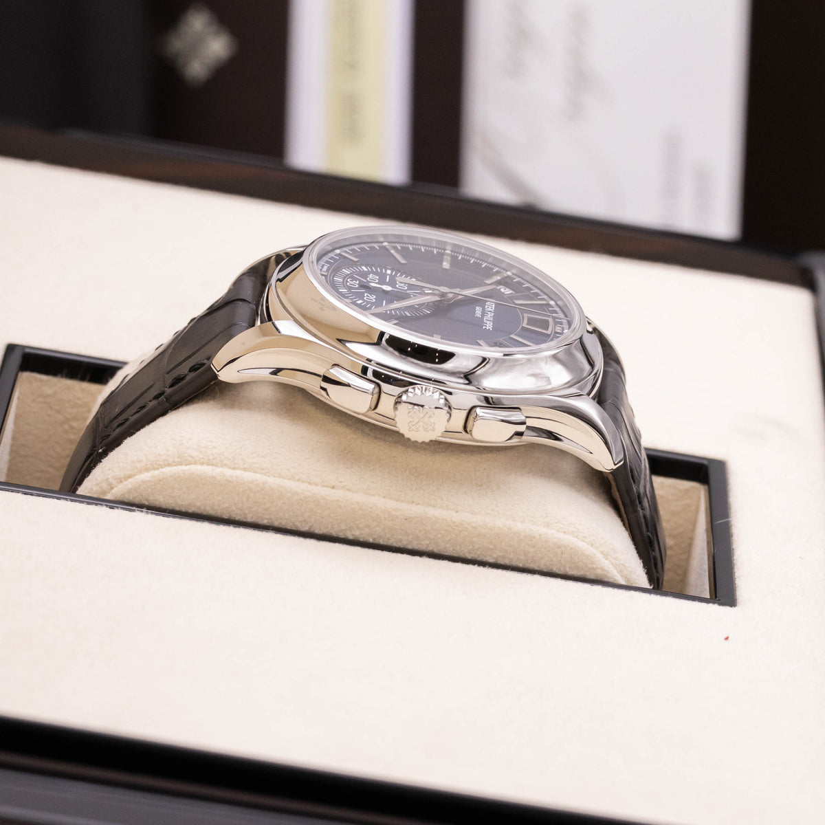 Patek Philippe Annual Calendar Chronograph Flyback | Blue Dial | Platinum | Box and Papers | 2021