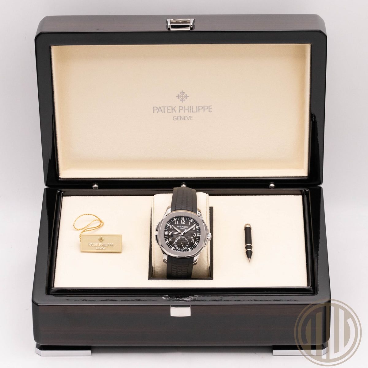 Patek Philippe Aquanaut Travel Time | Uncut-Strap | Top Condition | Box and Papers