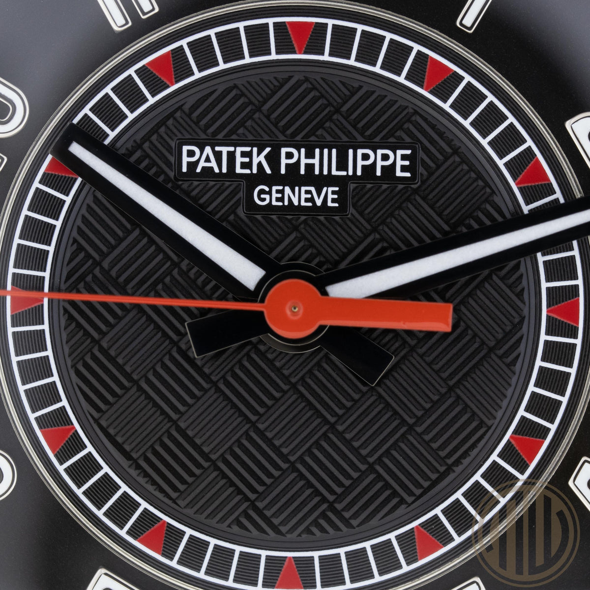 Patek Philippe Calatrava Black | 18Karat Whitegold | Carbon-Motiv | New | Box and Papers | 2023