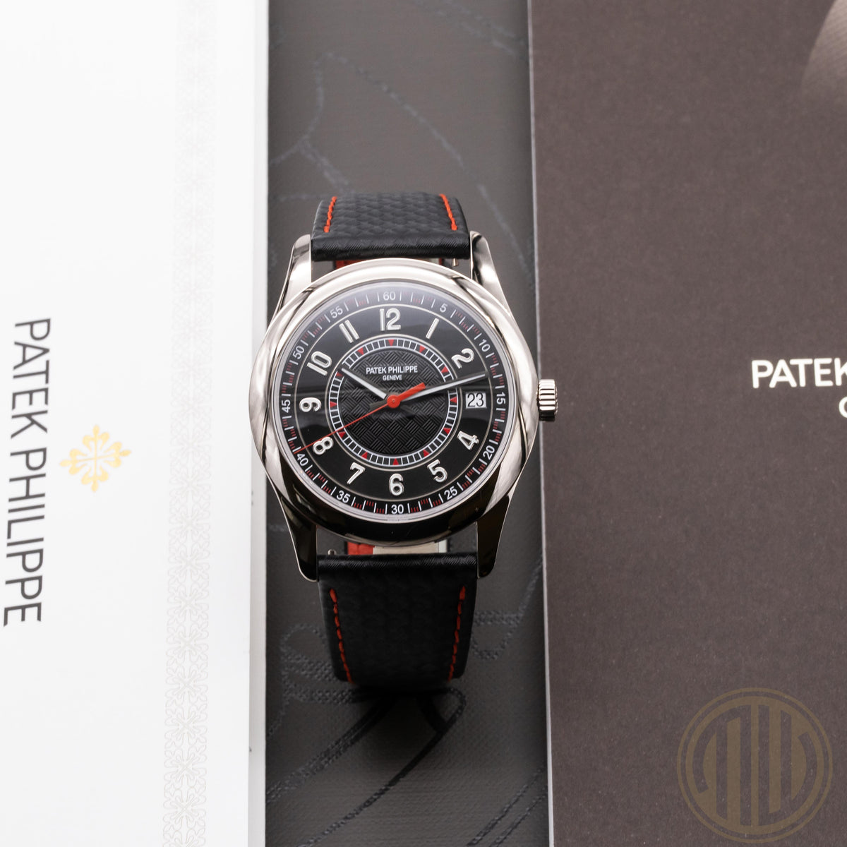 Patek Philippe Calatrava Black | 18Karat Whitegold | Carbon-Motiv | New | Box and Papers | 2023