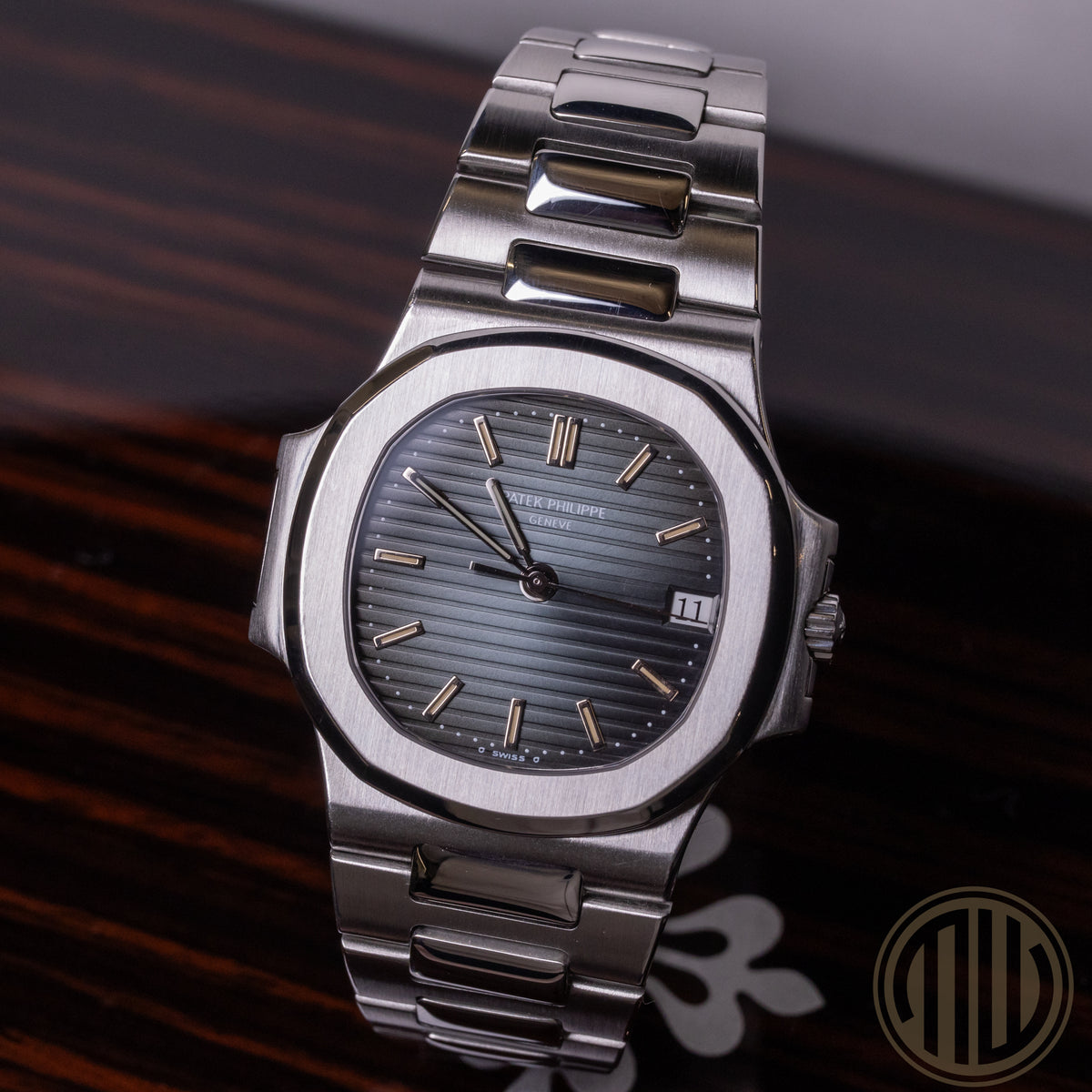 Patek Philippe Nautilus | Blue Dial | Steel | Extract from Archiv | Box | 1997 | 3800/1