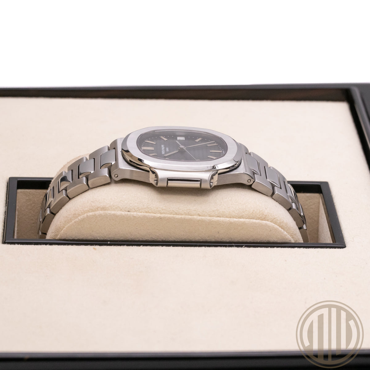 Patek Philippe Nautilus | Blue Dial | Steel | Extract from Archiv | Box | 1997 | 3800/1