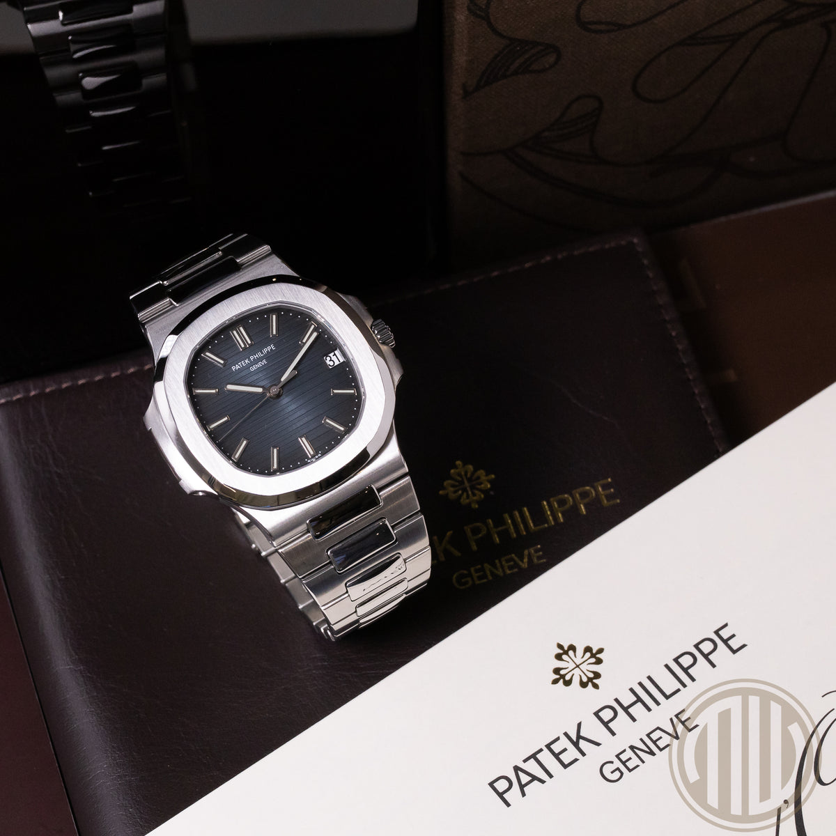 Patek Philippe Nautilus Blue Dial | German Watch | Box and Papers | 2008