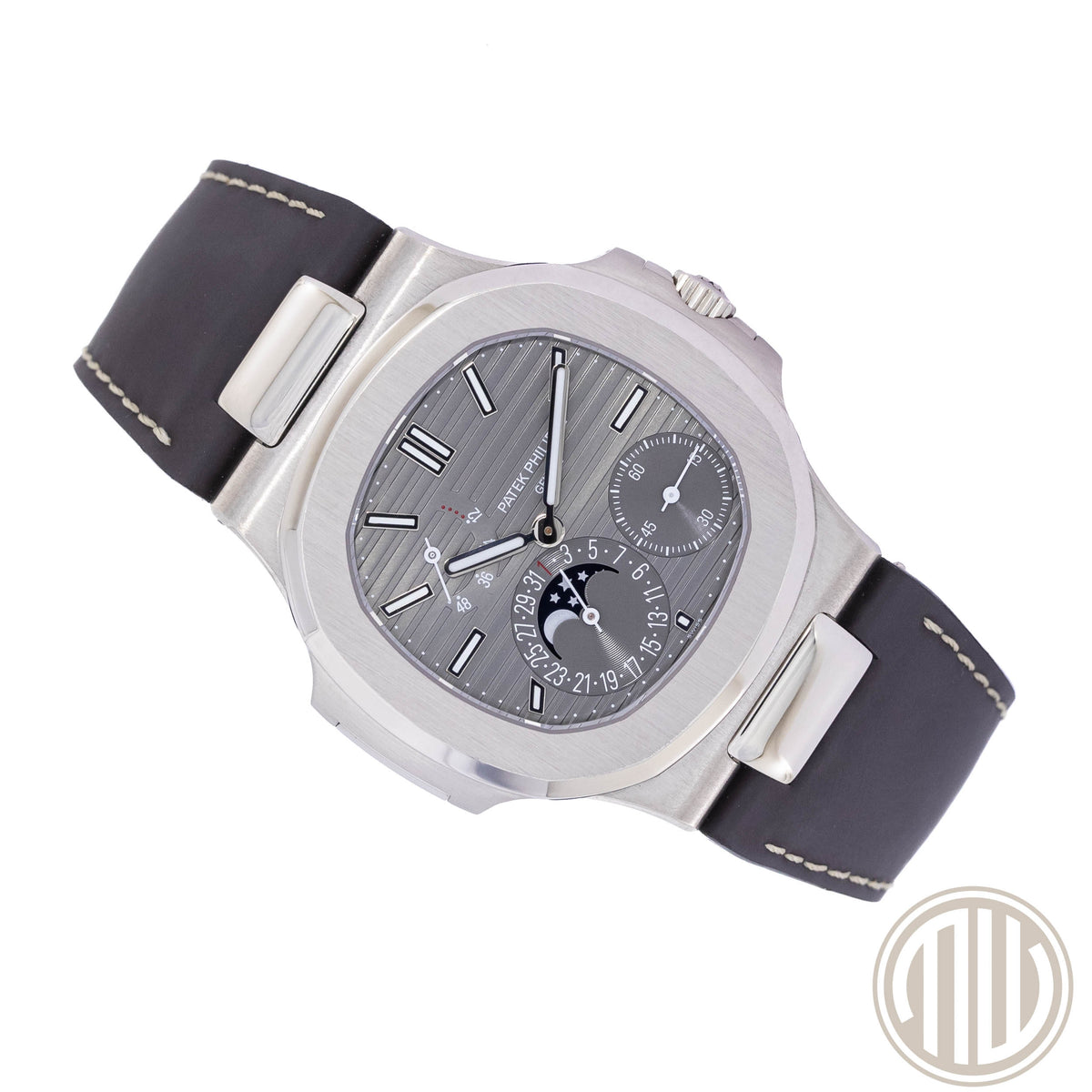 Patek Philippe Nautilus 18kt Whitegold | Grey Dial | Box and Papers | 2015 | 5712G
