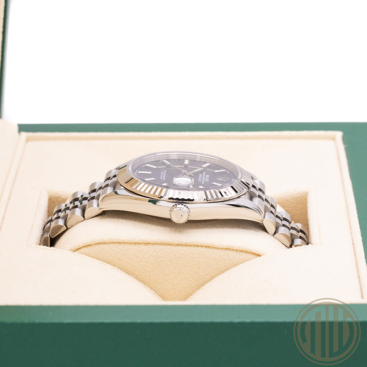 Rolex Datejust 41 Blue Dial | Jubilee | Whitegold Bezel | Box and Papers