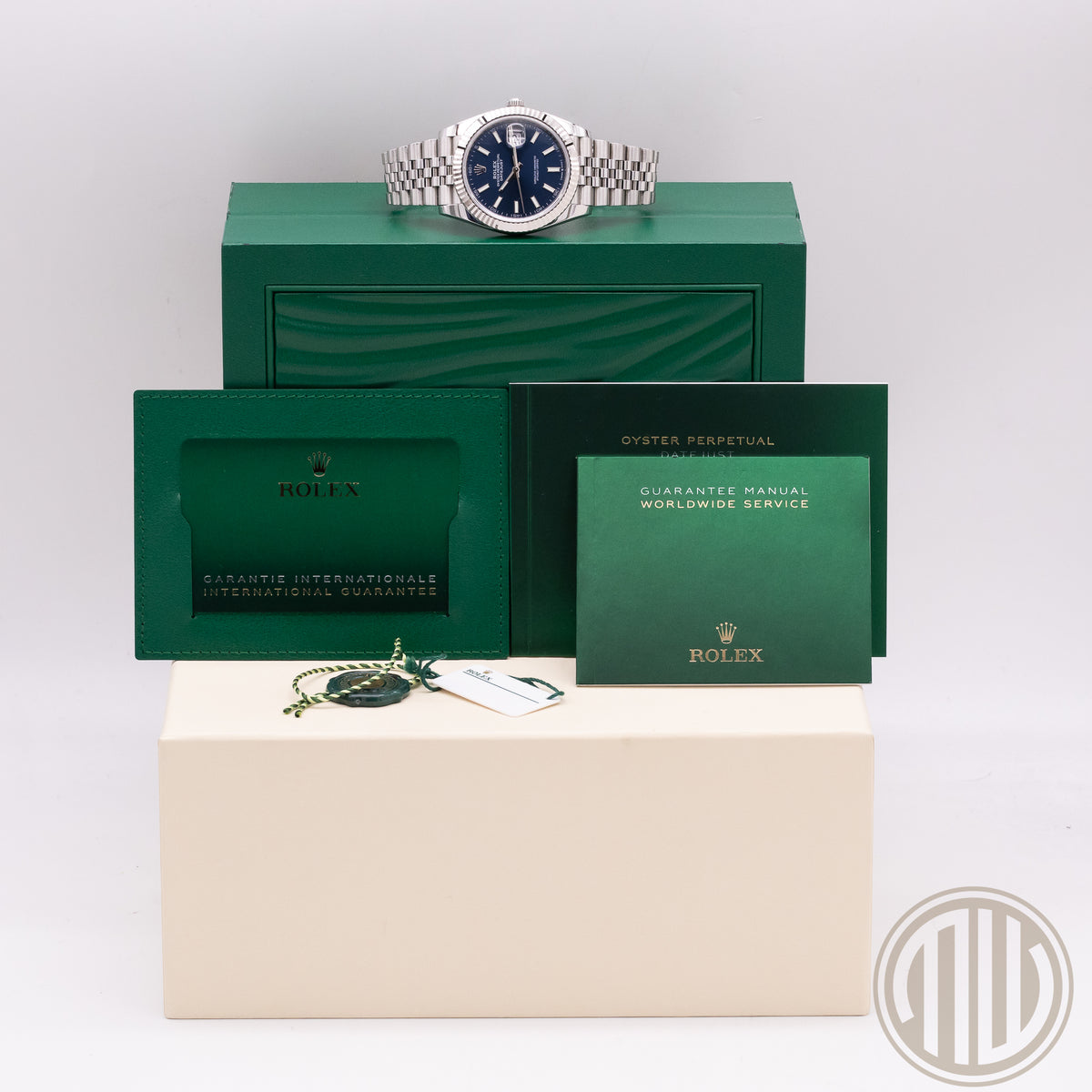 Rolex Datejust 41 Blue Dial | Jubilee | Whitegold Bezel | Box and Papers