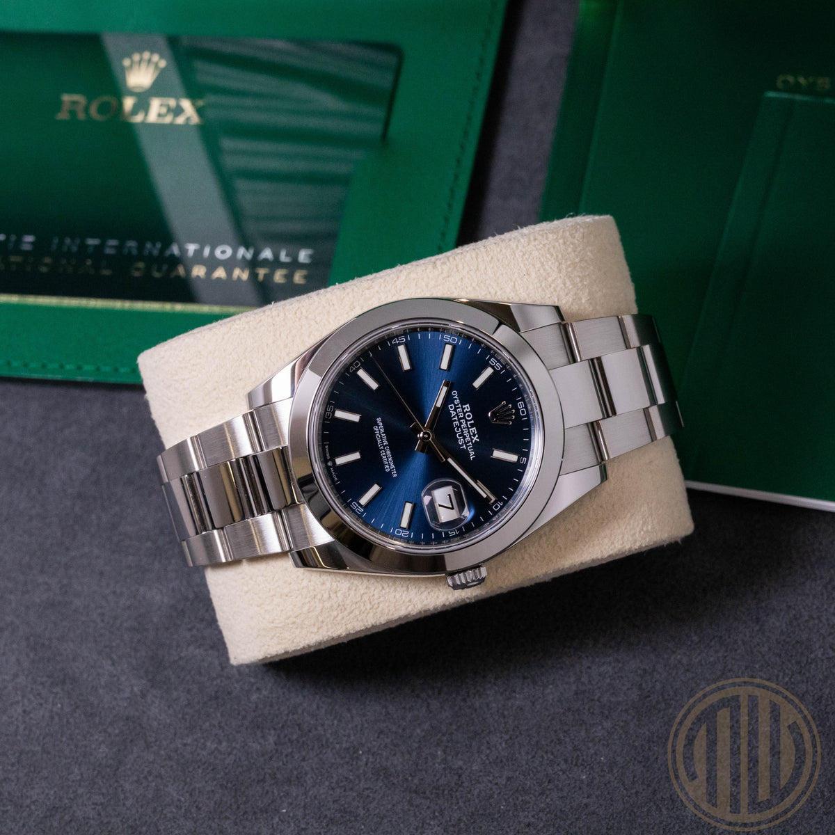 Rolex Datejust 41 Blue Dial | Oyster-Bracelet | Box and Papers | 2024 | 126300